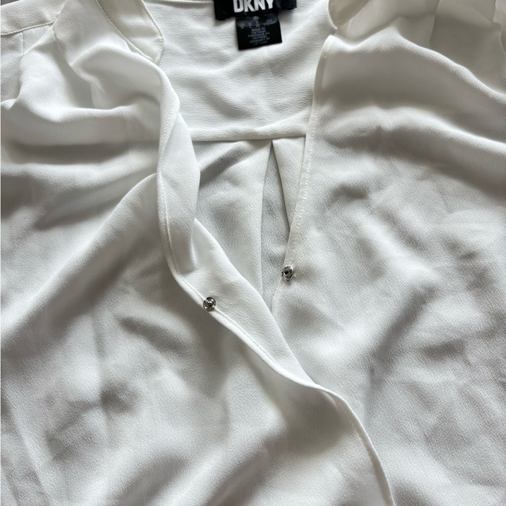 DKNY WHITE TWIST FRONT V NECK BLOUSE NWOT SIZE LARGE - Picture 6 of 6